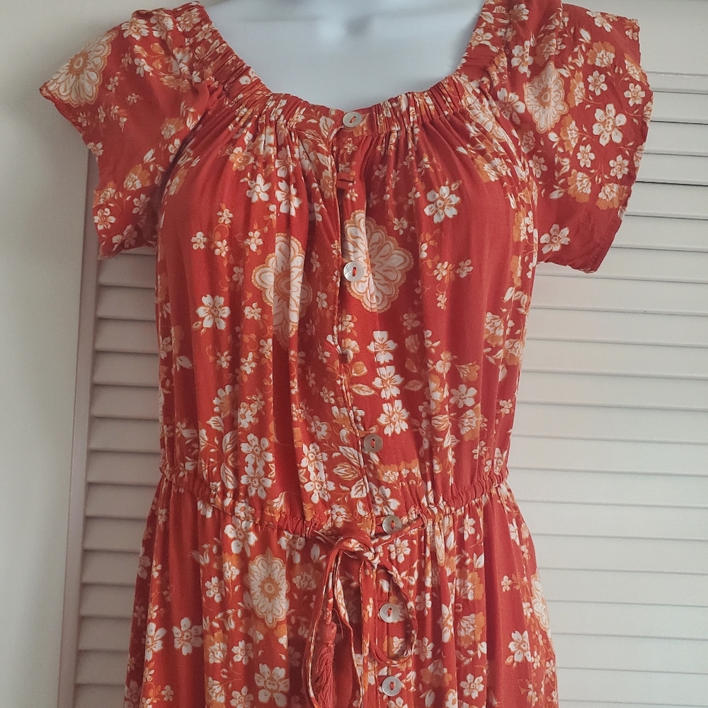Woman's lomg dress